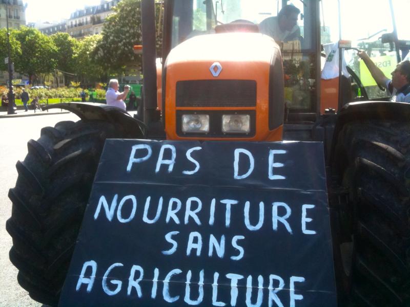 Agriculteurs,agriculture,agriculteurs en colère,union européenne,Frexit,UE,GNR,gazole non routier,normes,prix,alimentation,Génération Frexit